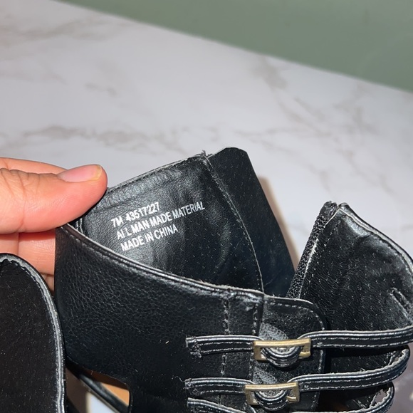 Cato high heel sandals. Color: black. Size: 7M - Picture 8 of 11